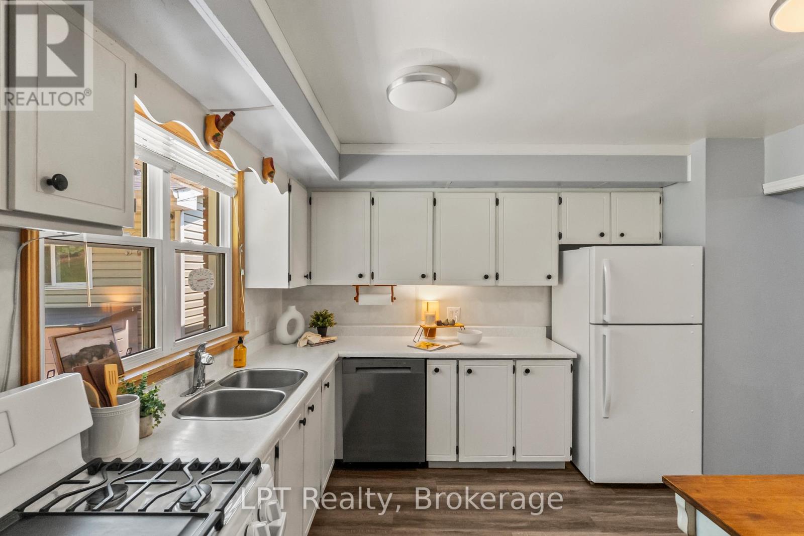 16 CUMBERLAND STREET - Image 10