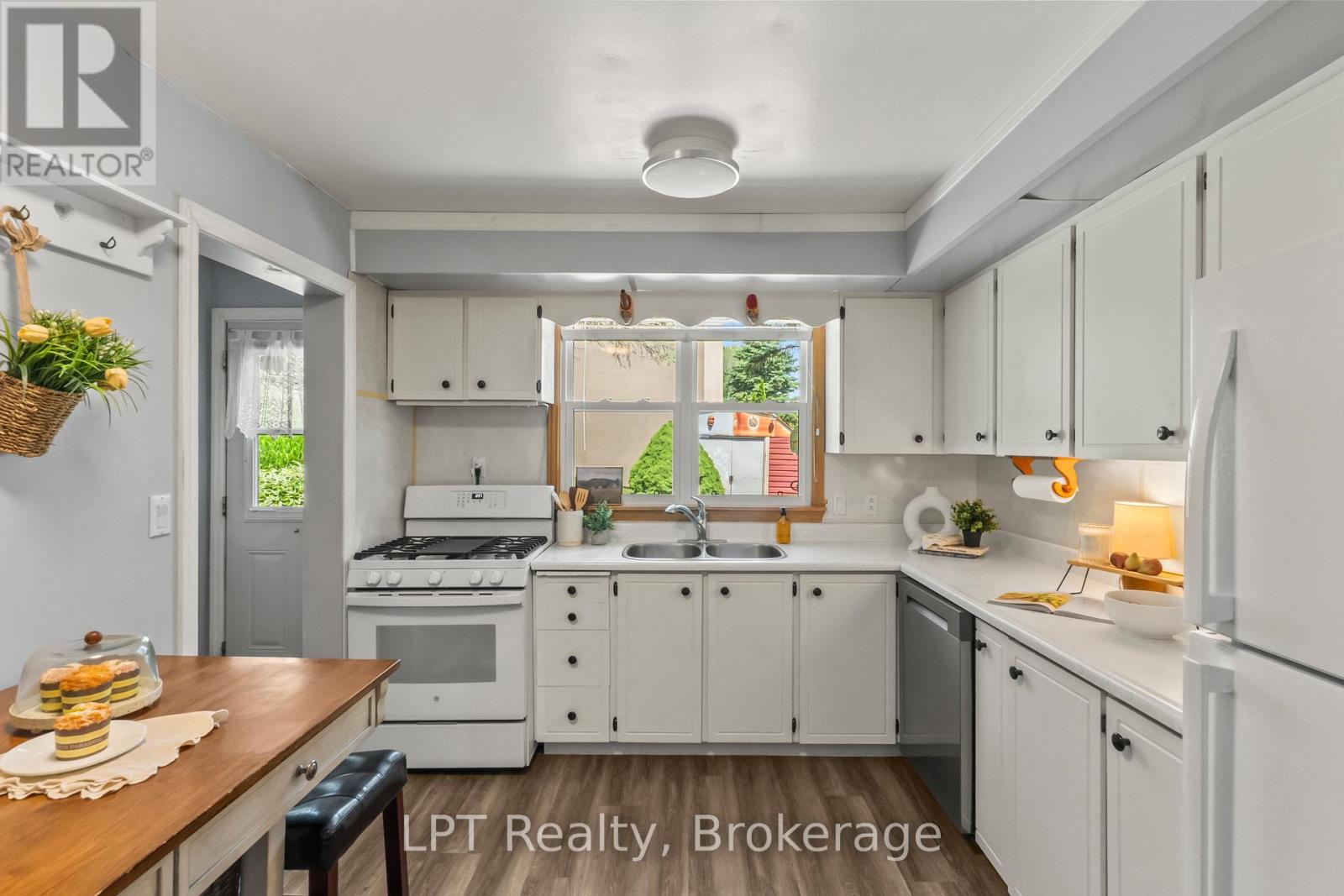 16 CUMBERLAND STREET - Image 13