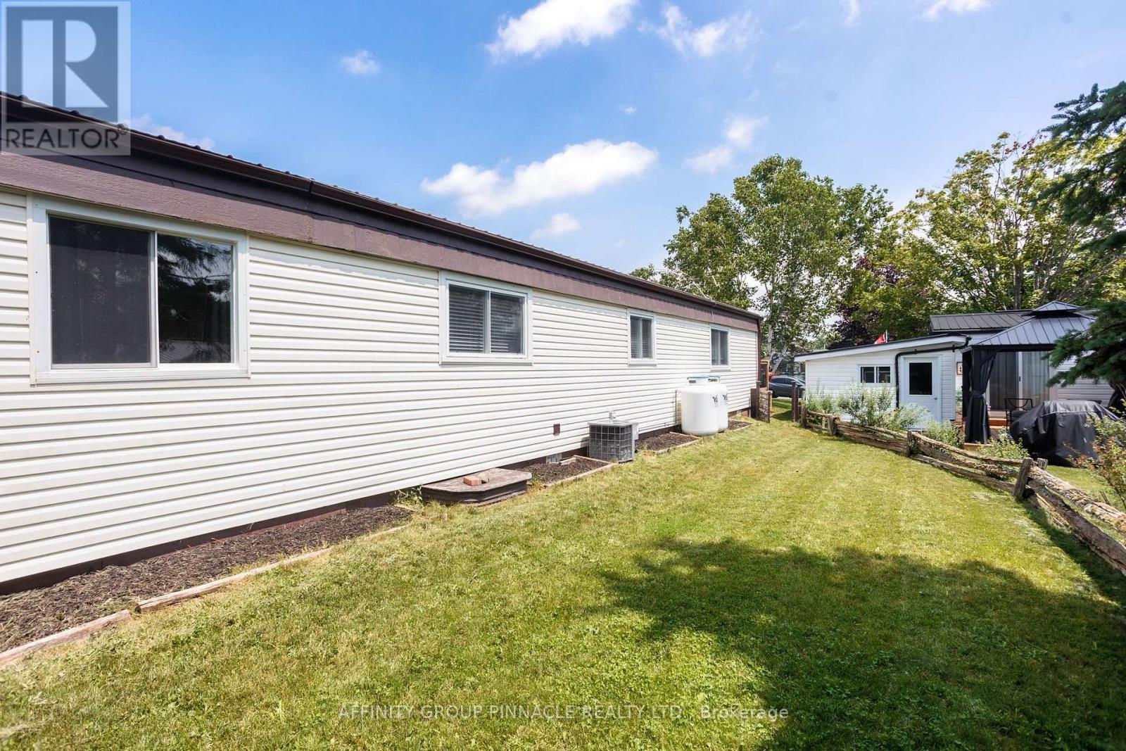 24 CIRCLE DRIVE - 26