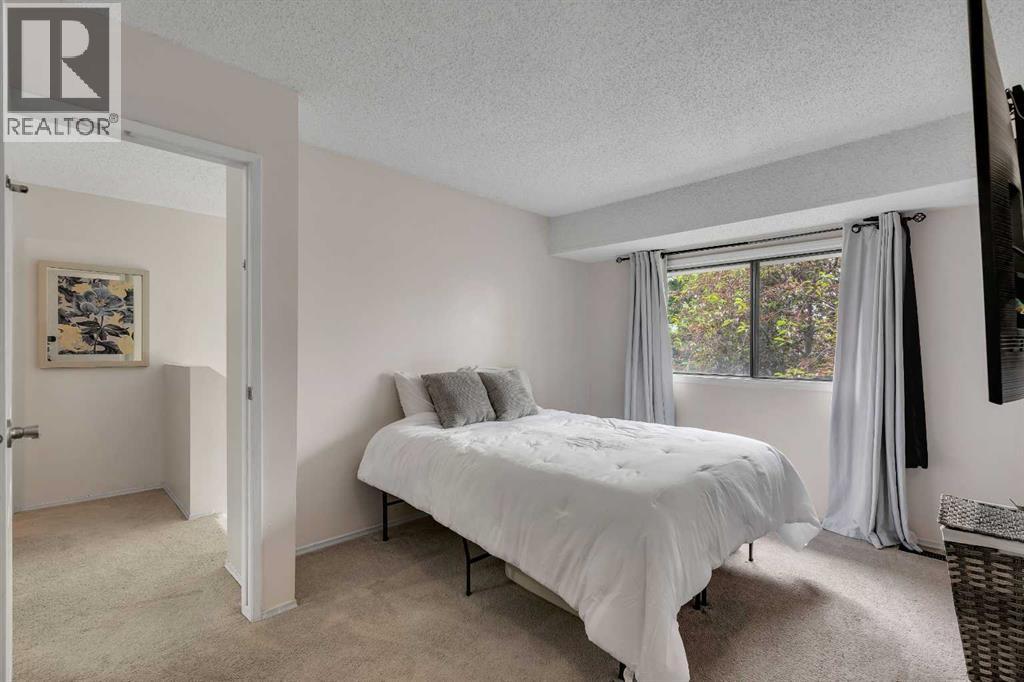 Master bedroom on the 2nd floor