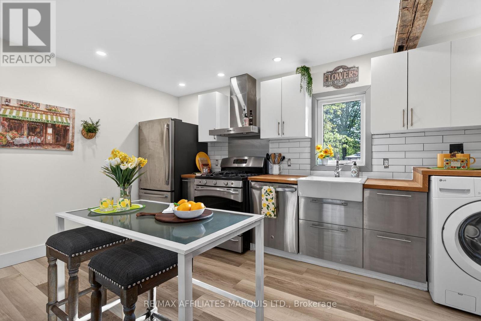 326 THIRD STREET E - 15