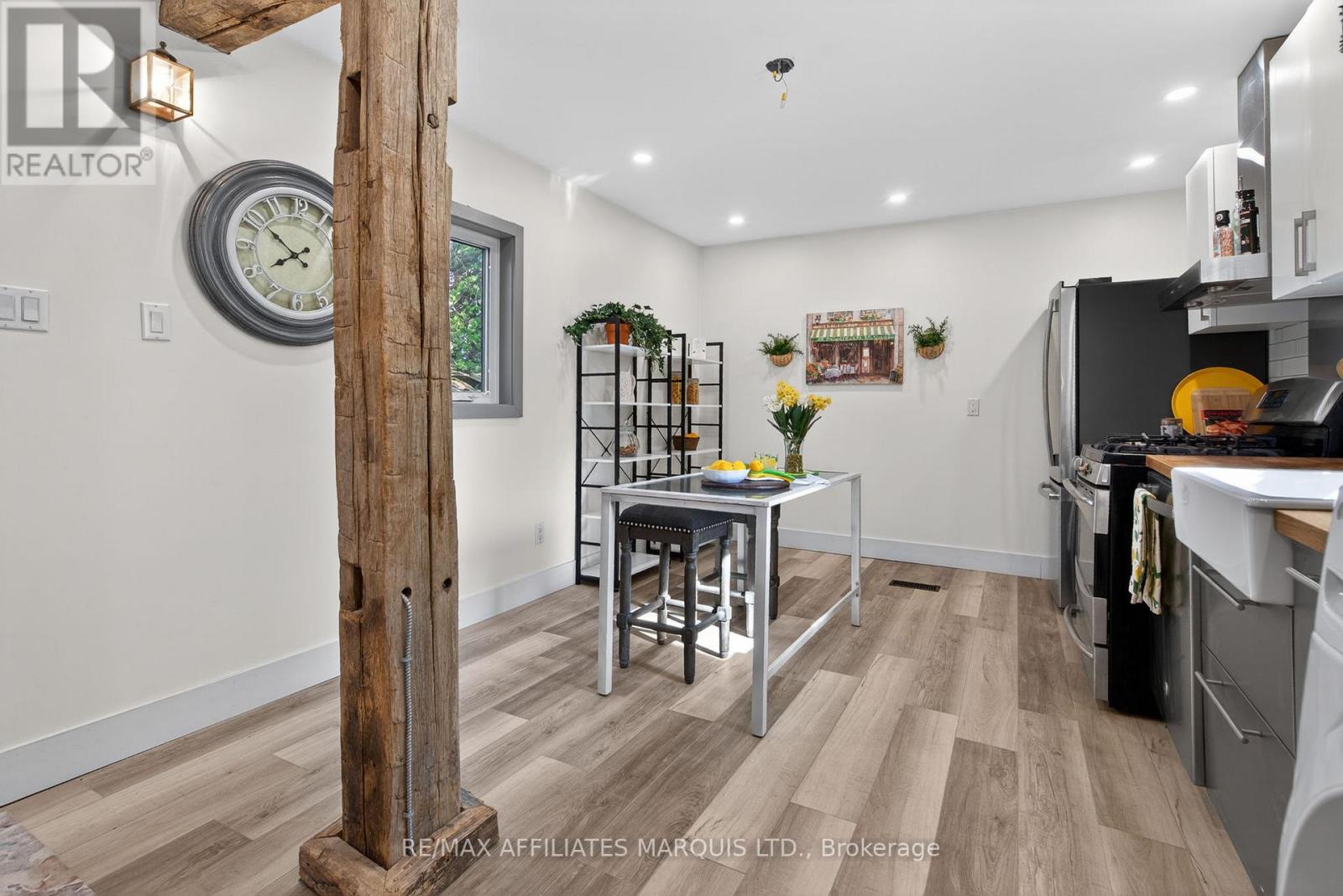 326 THIRD STREET E - 18