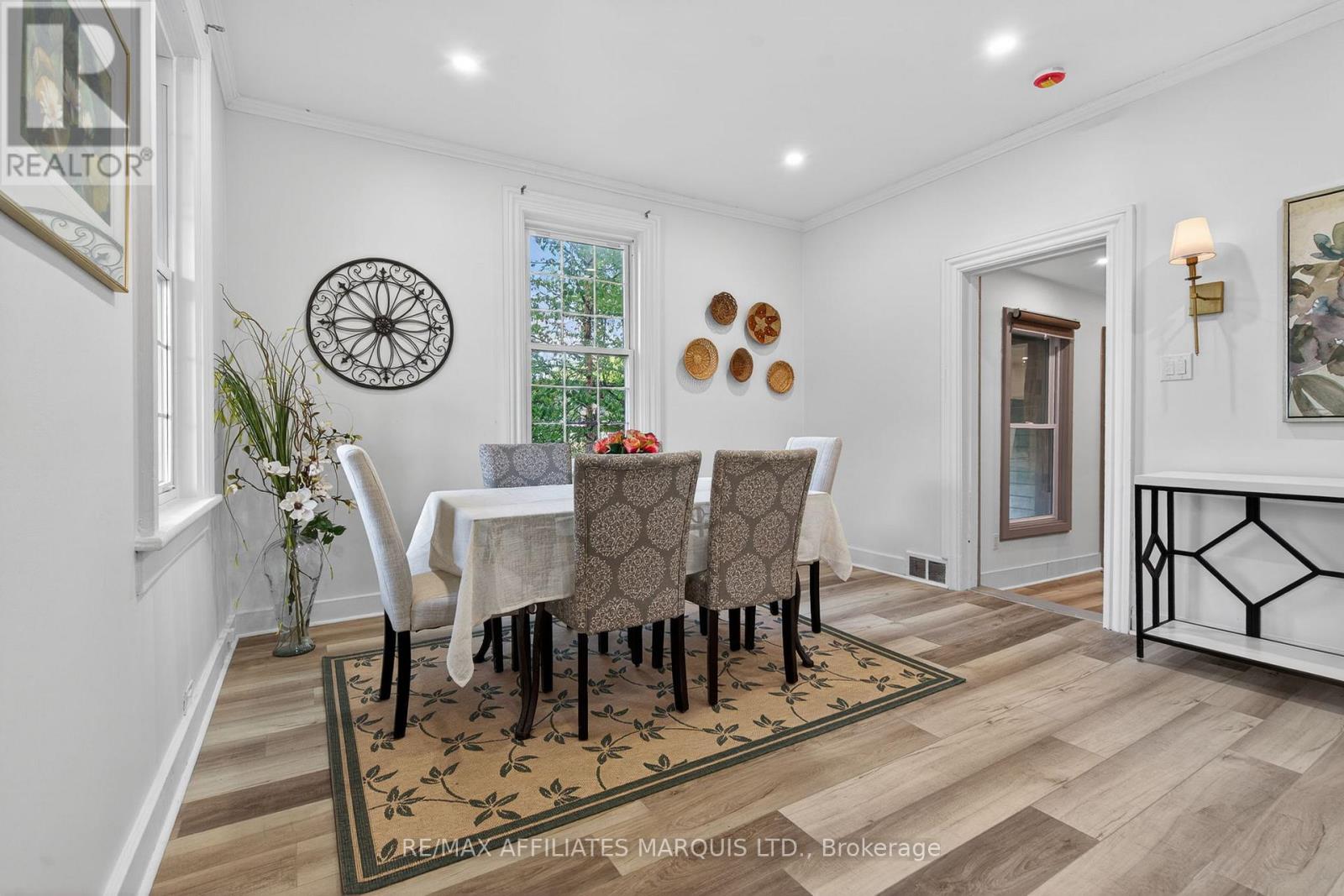 326 THIRD STREET E - 26