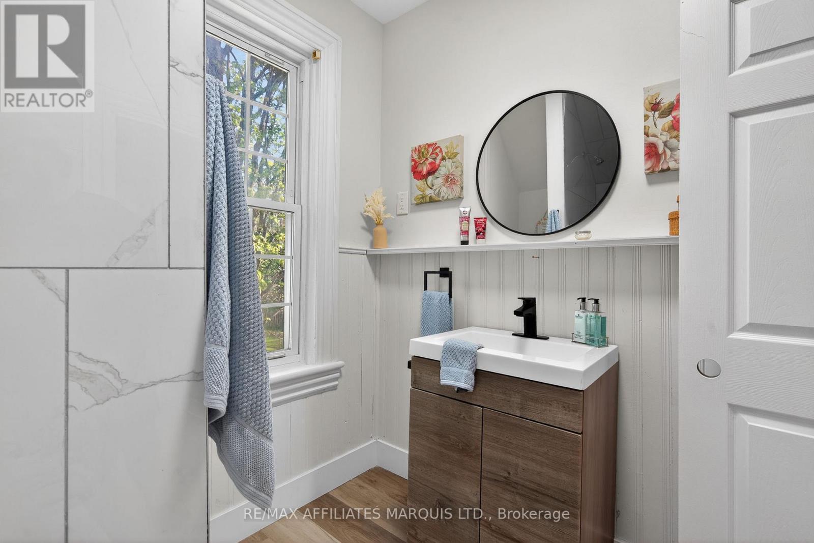 326 THIRD STREET E - 34