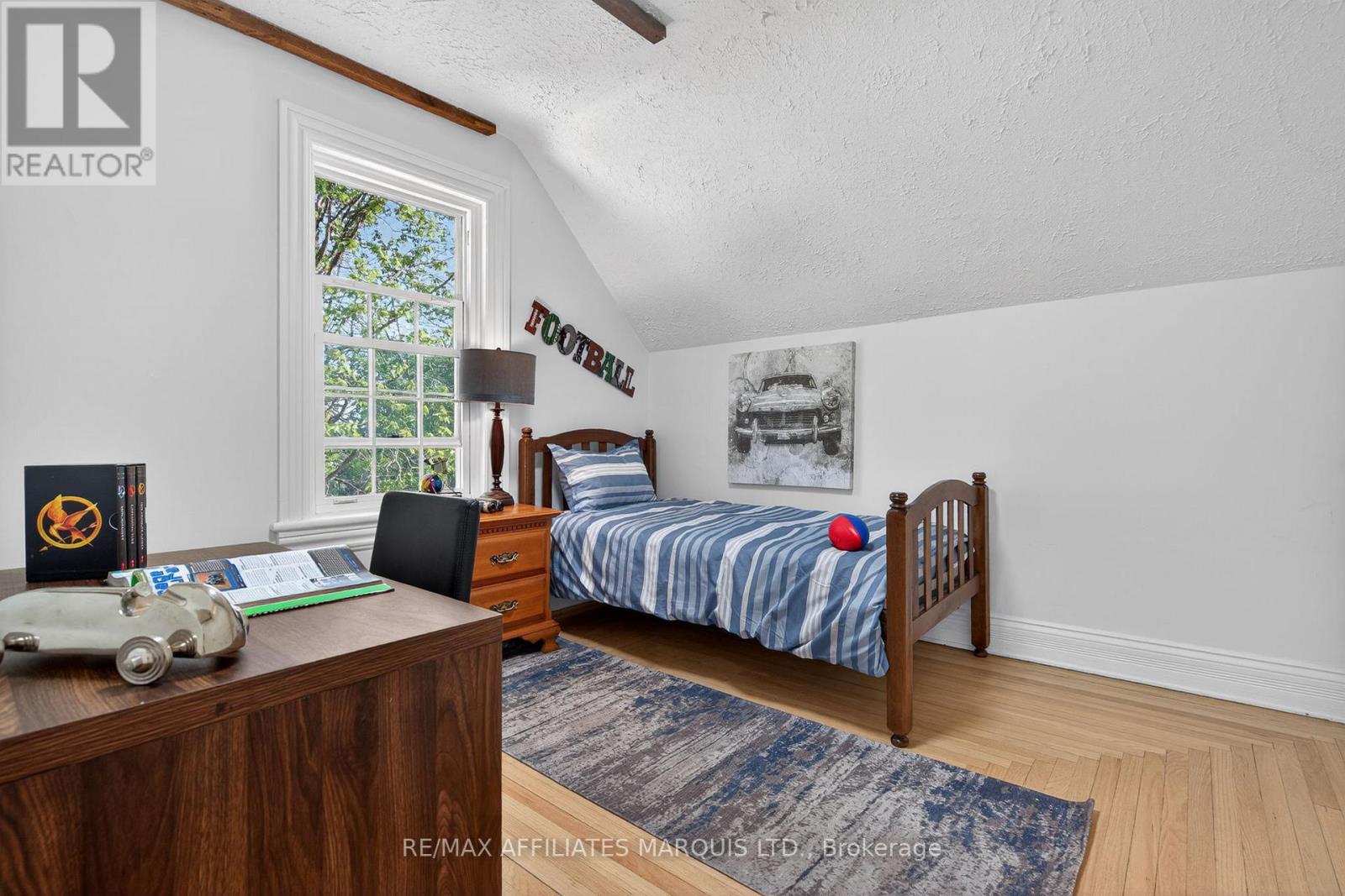 326 THIRD STREET E - 36