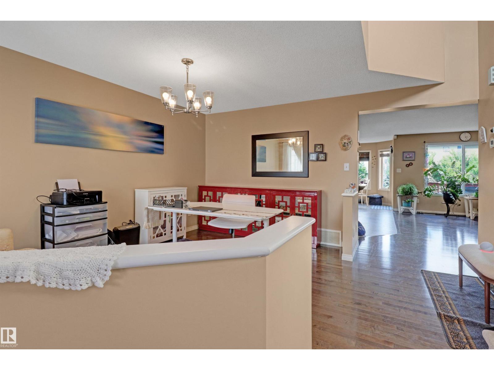 1216 37C AV NW NW - 13