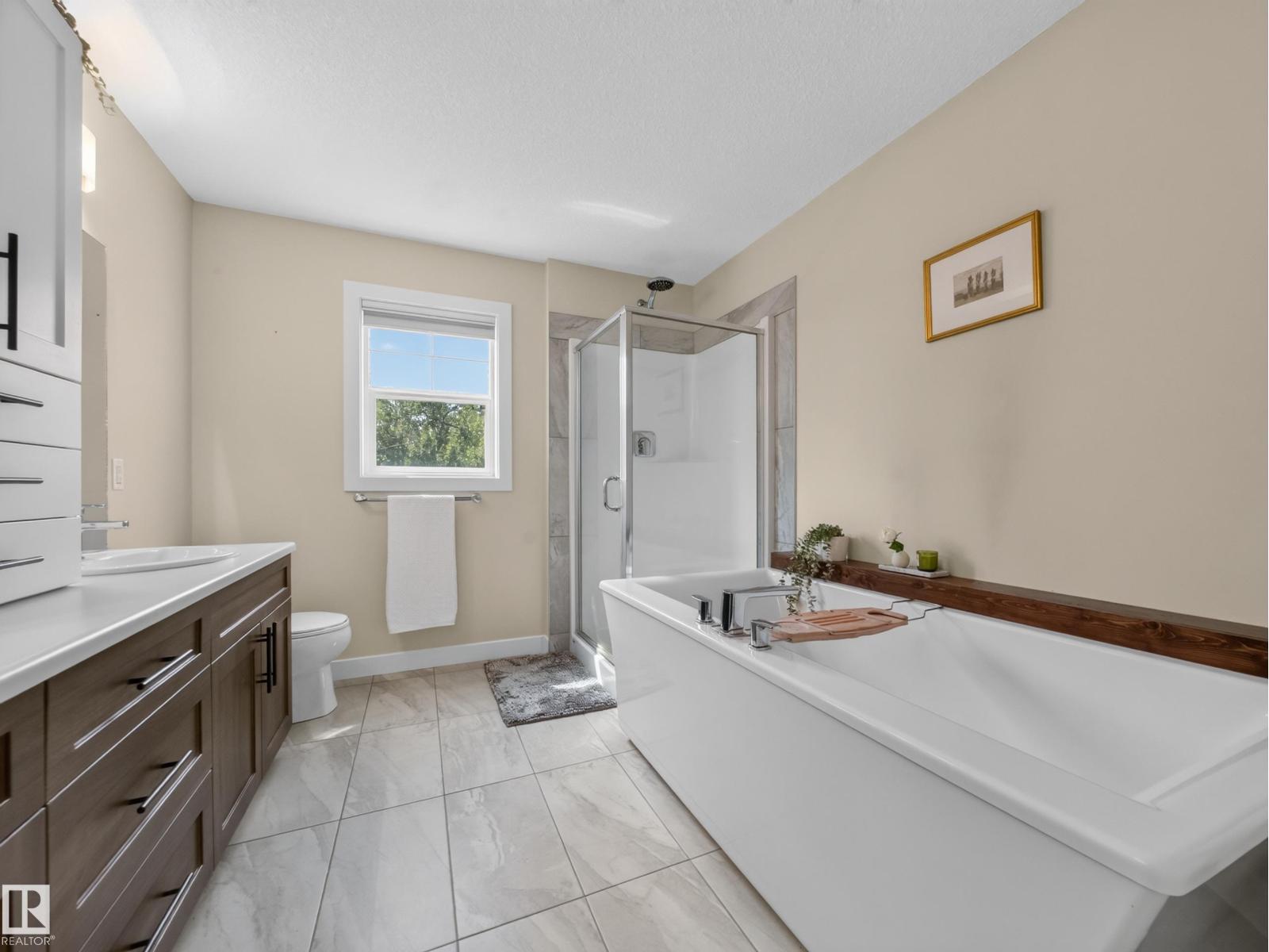 46 AVEBURY CO - 25