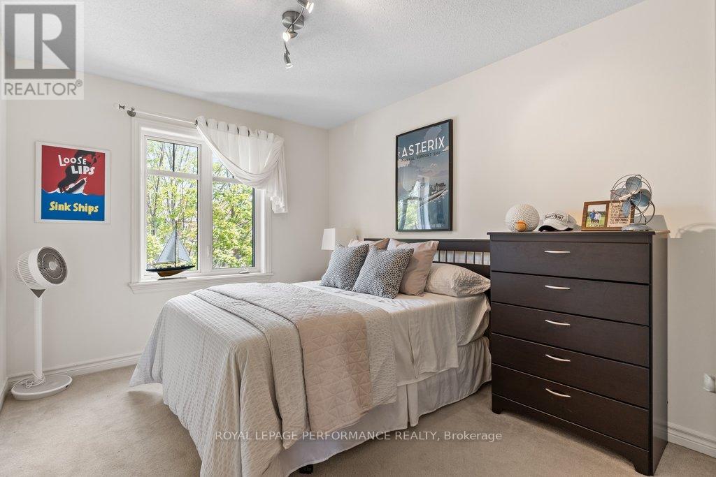 216 BADGELEY AVENUE - 34