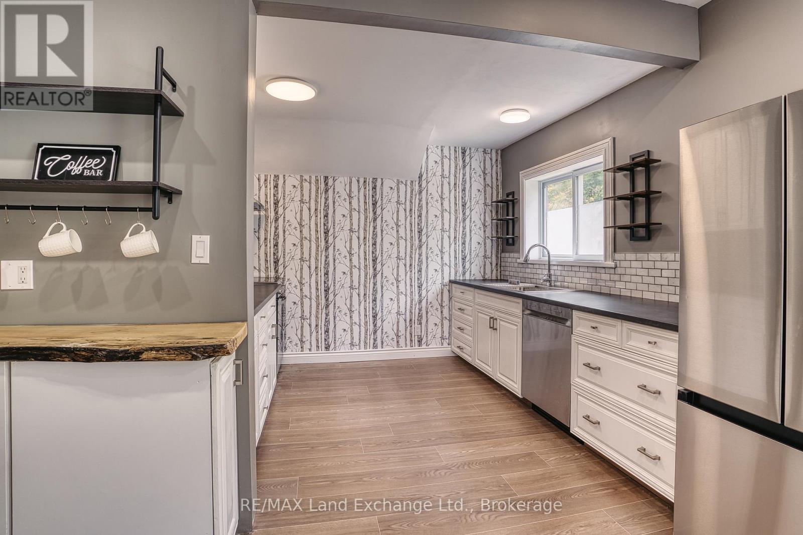 447 GODERICH STREET - Image 16