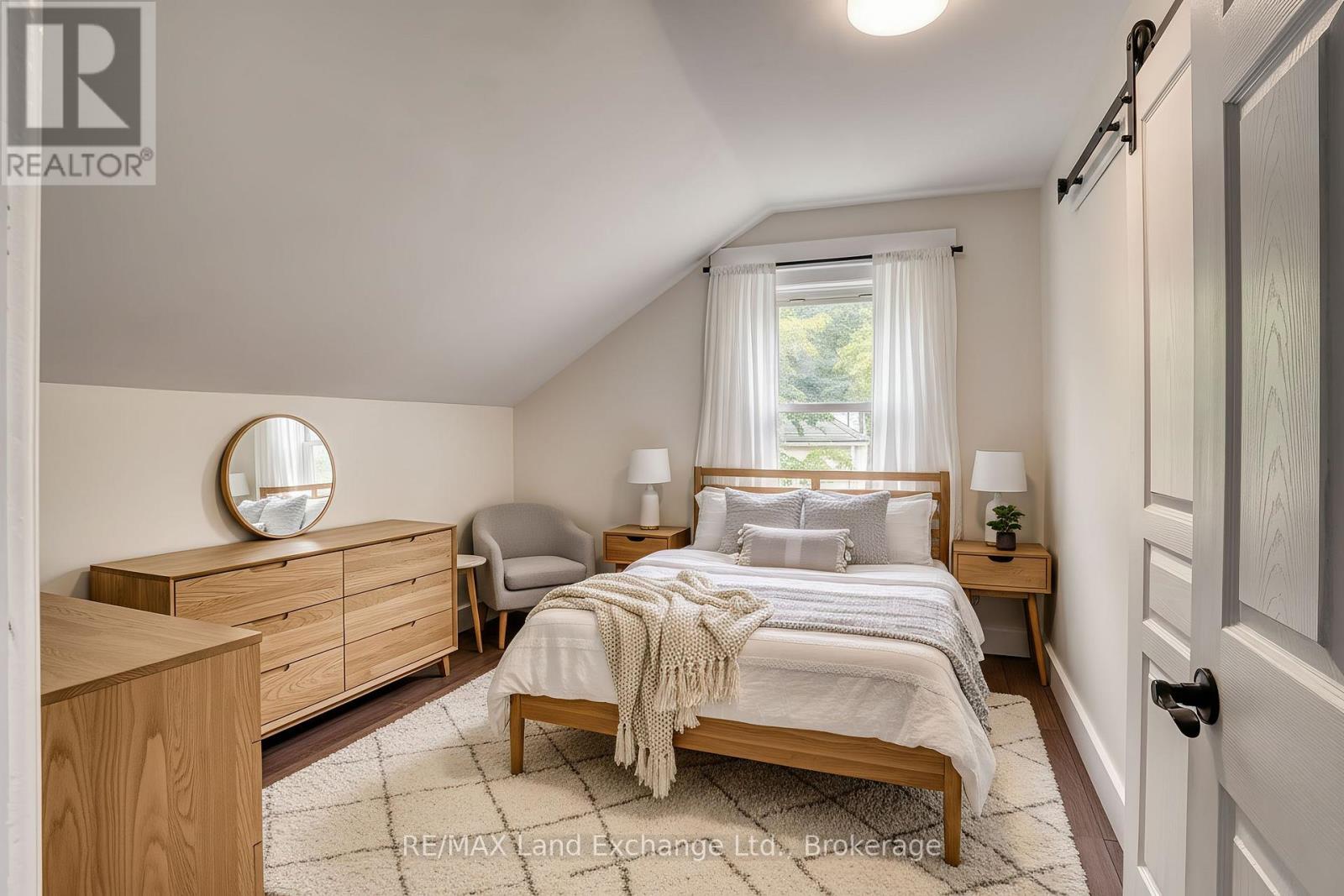447 GODERICH STREET - Image 23