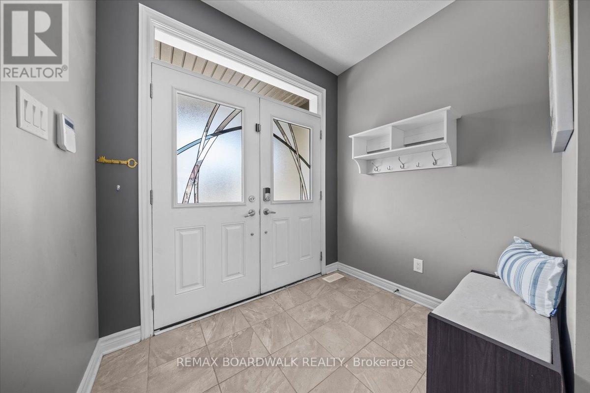 Large welcoming foyer