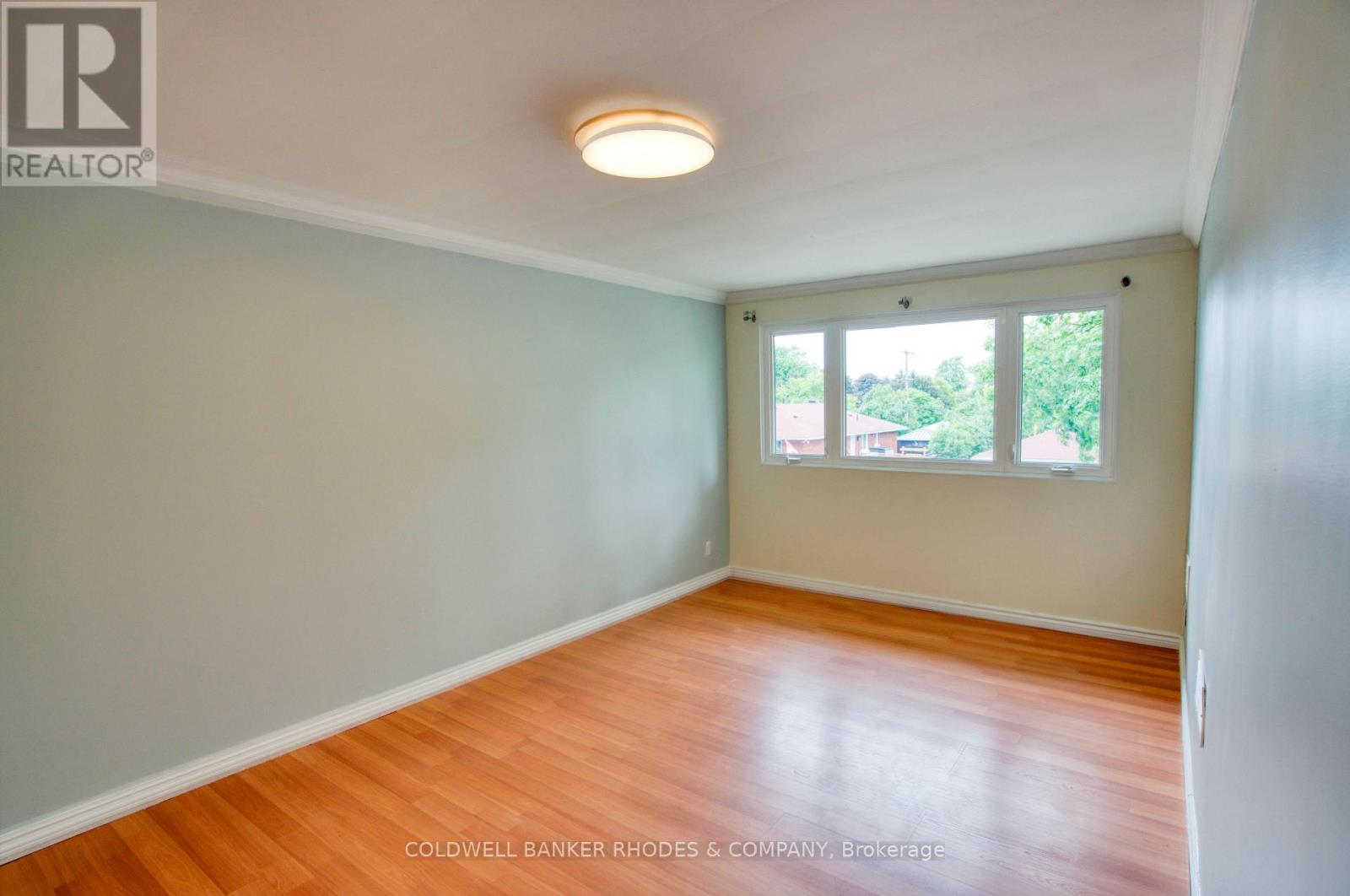 House for Rent in Ottawa – 1430 EDGECLIFFE AVENUE, Ottawa – By Peter Sagos - Image 7