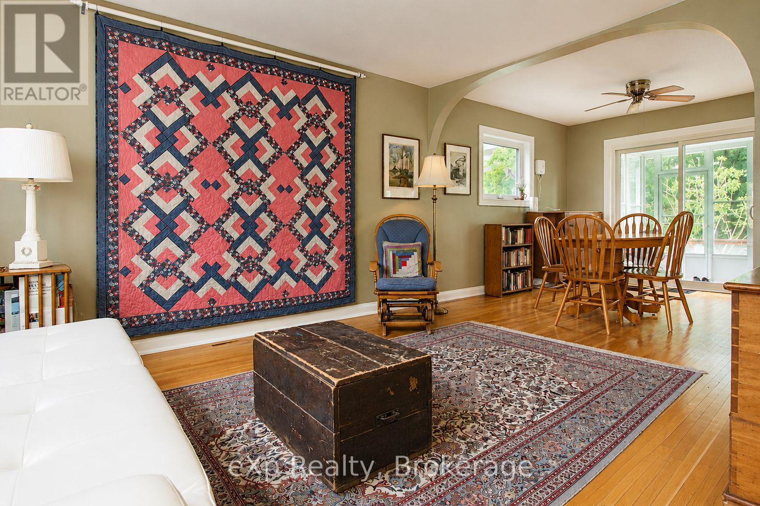 596 13TH A STREET W - Image 12