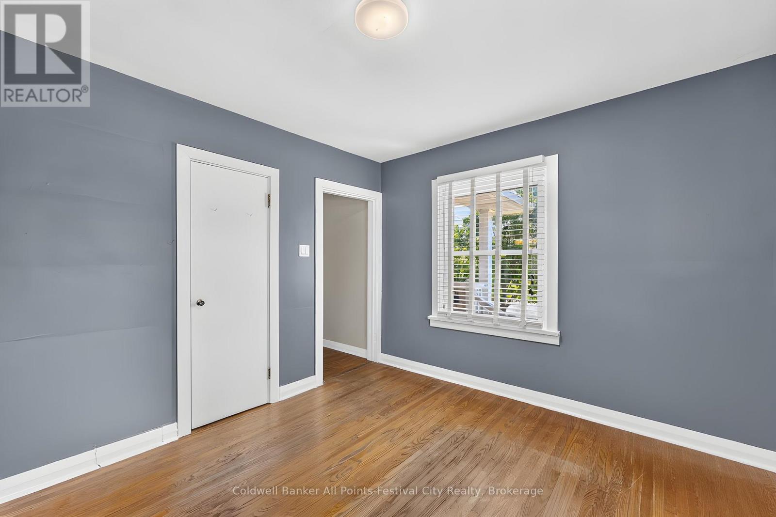 21 WATERLOO STREET S - 10