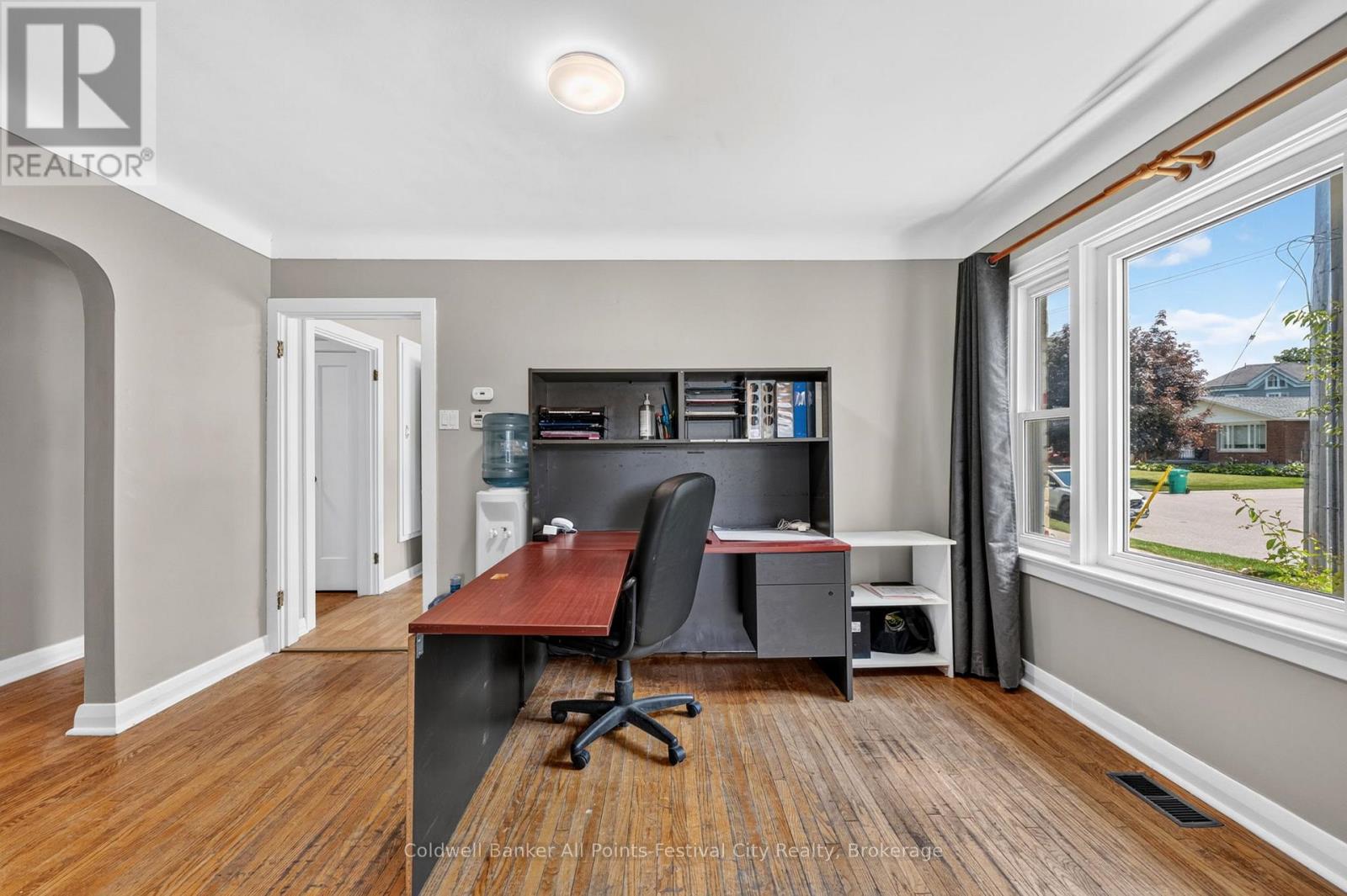 21 WATERLOO STREET S - 30