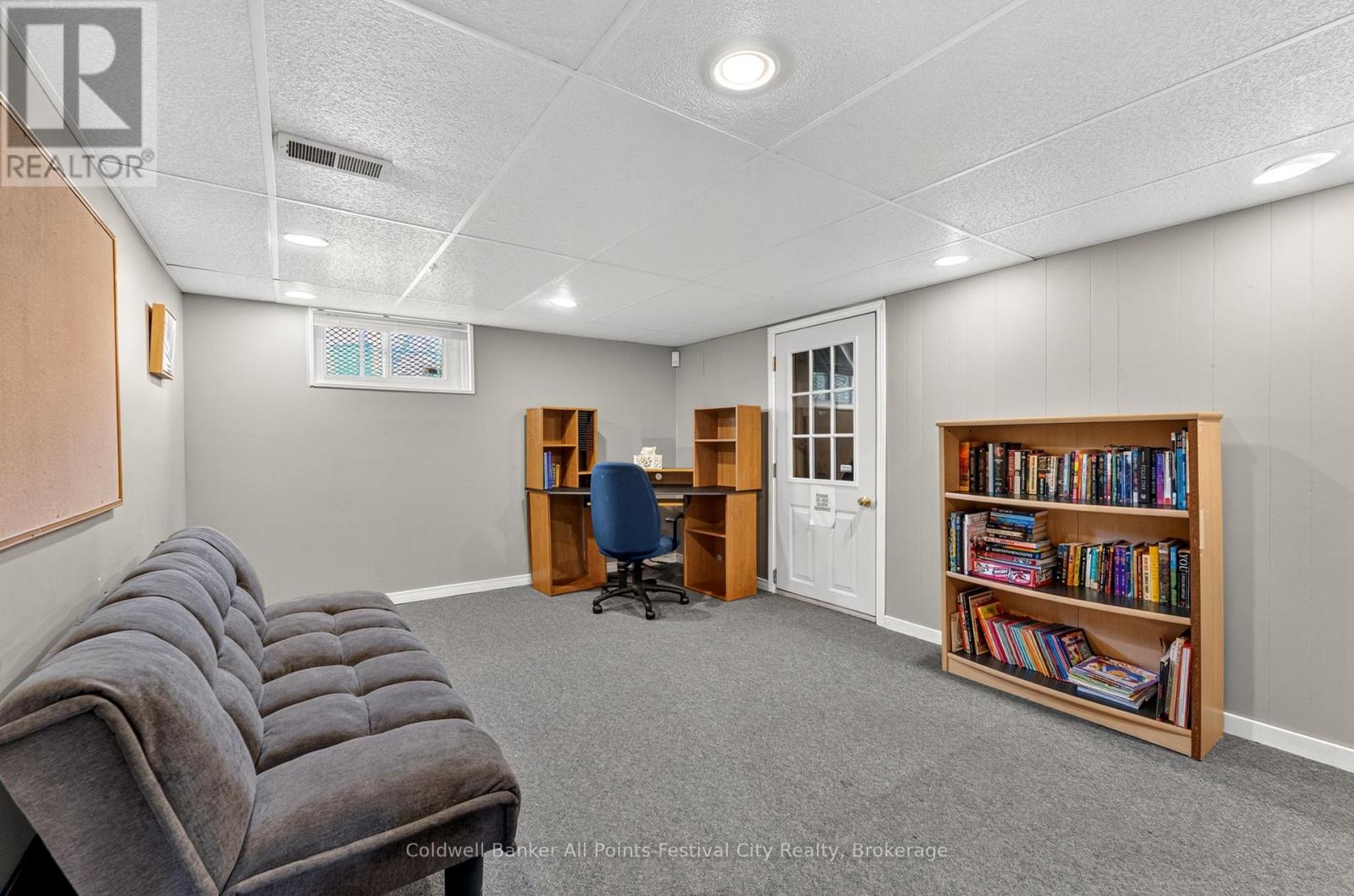 21 WATERLOO STREET S - 43