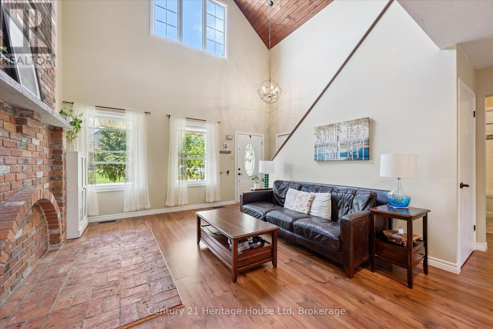 195 JACKSON STREET - 10