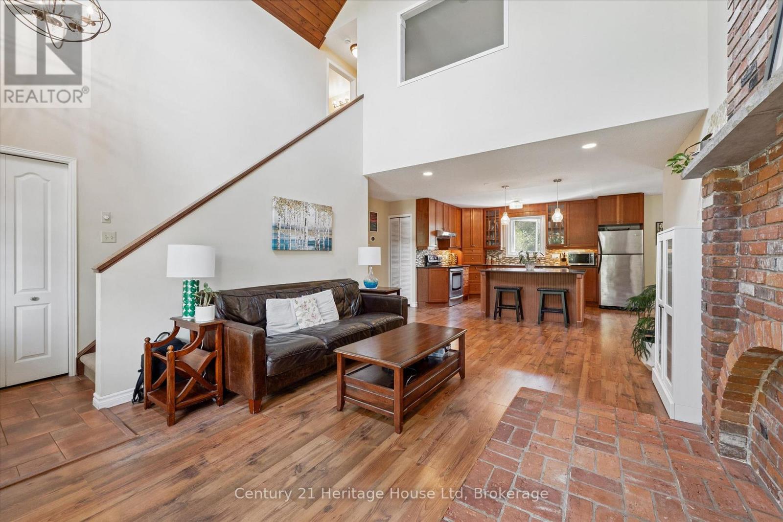 195 JACKSON STREET - 11