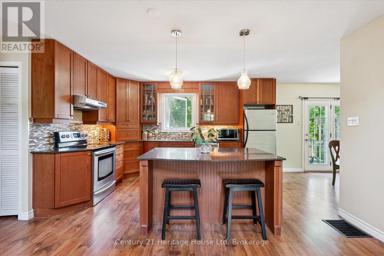 195 JACKSON STREET - 13