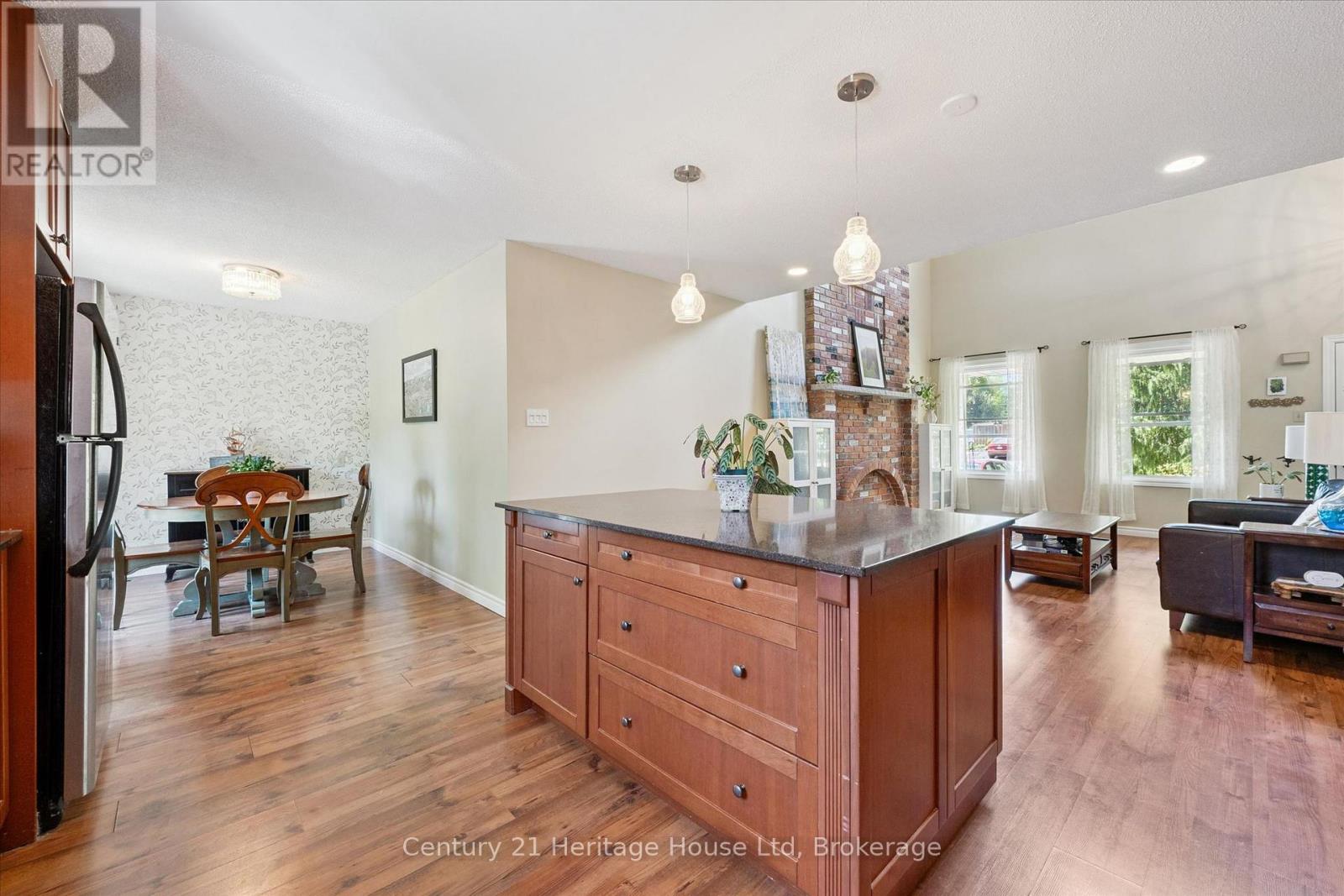195 JACKSON STREET - 16