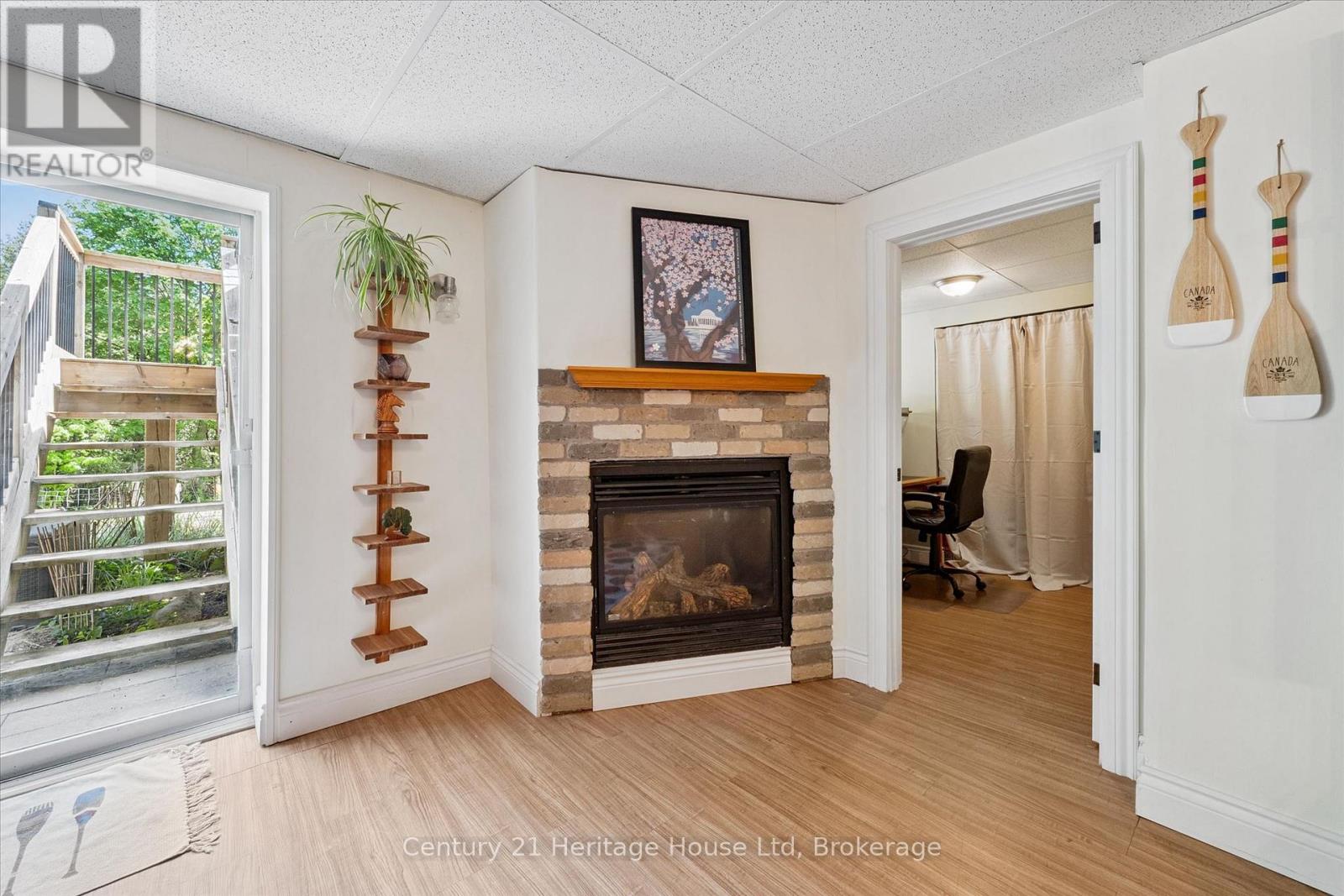 195 JACKSON STREET - 34