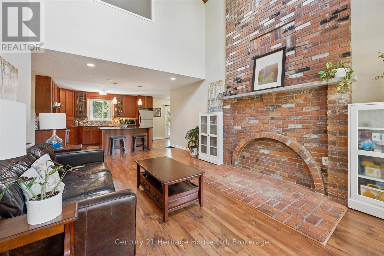195 JACKSON STREET - 7