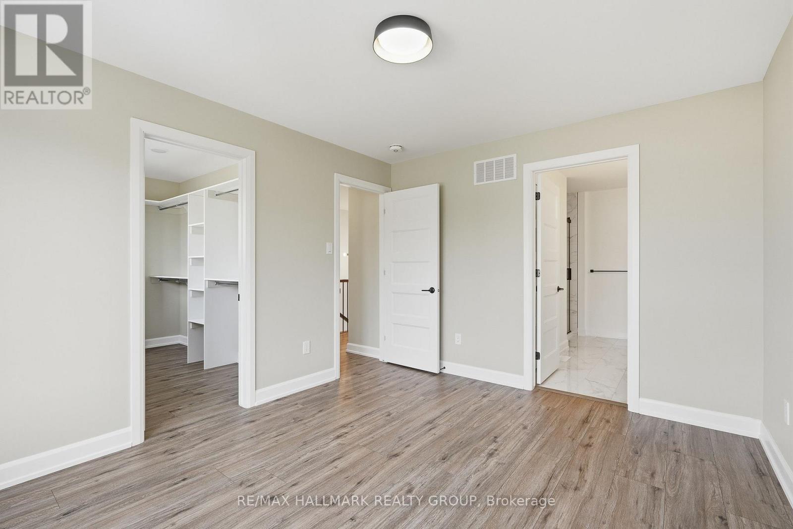 146 ELIZABETH DRIVE - 25