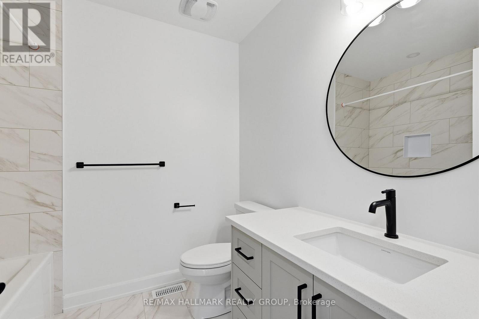 146 ELIZABETH DRIVE - 29