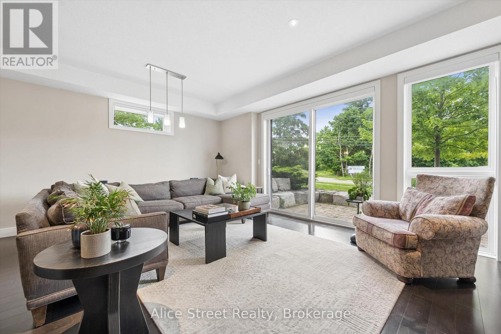 #9 32 ARKELL ROAD - 14