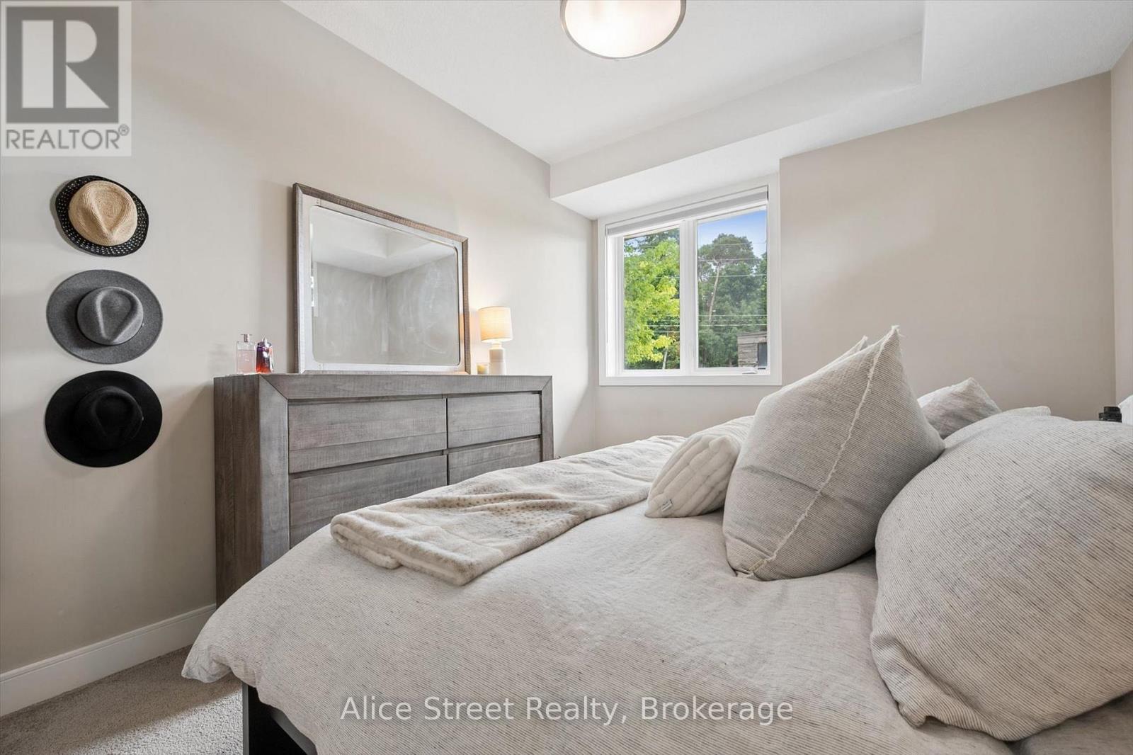 #9 32 ARKELL ROAD - 20