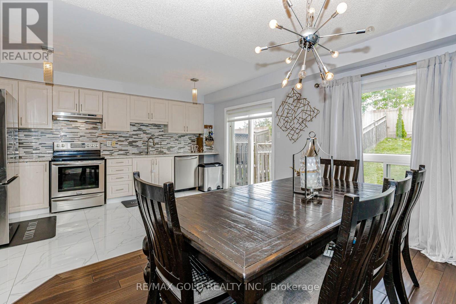 118 ALBRIGHT ROAD - 16