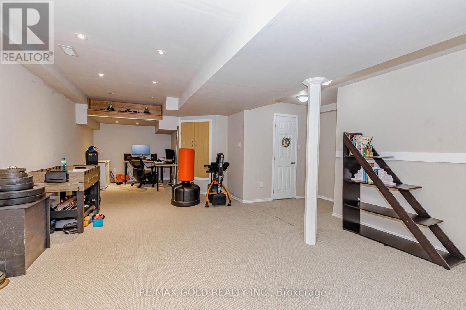118 ALBRIGHT ROAD - 32