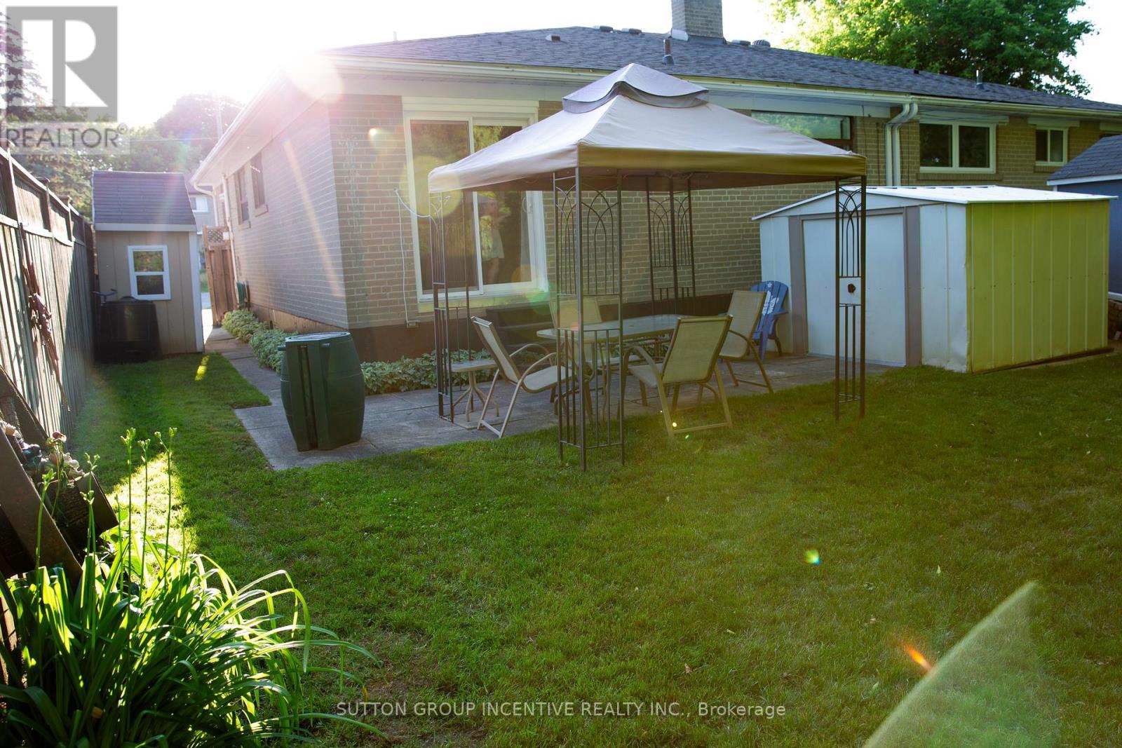 45 BAILEY CRESCENT - 26