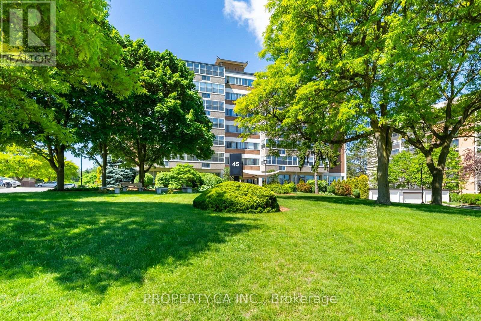 #404 45 WESTMOUNT ROAD N - 22