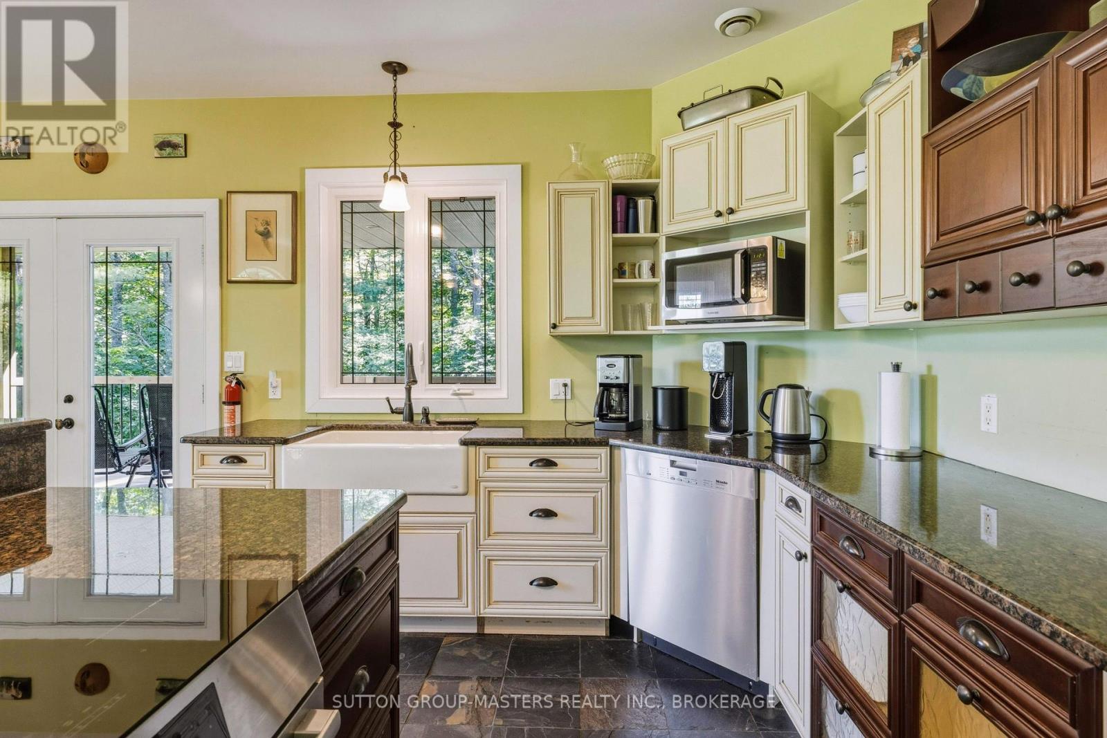 139 COUNTRY WOODS DRIVE - 10