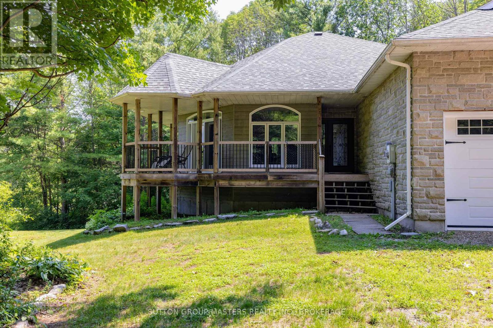 139 COUNTRY WOODS DRIVE - 28