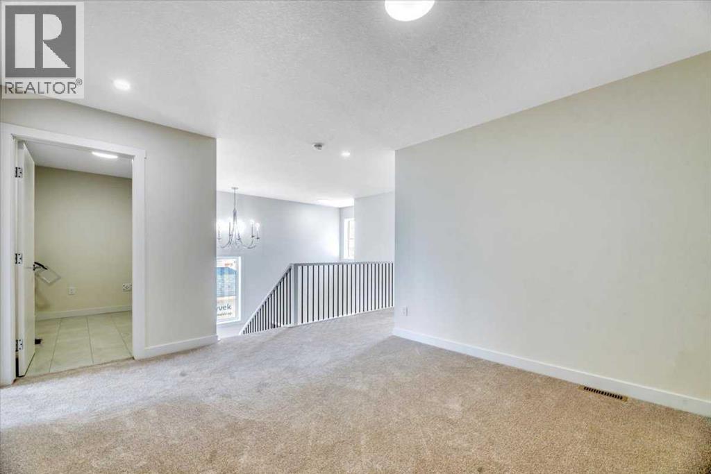 152 Lakewood Crescent — photo 37