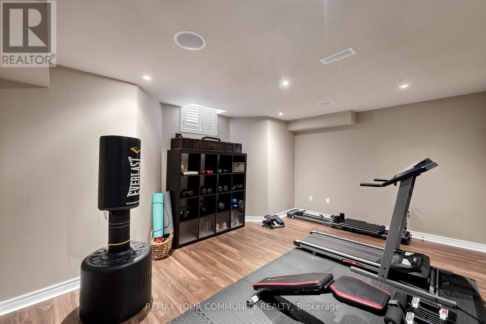 67 SAND VALLEY STREET - 44