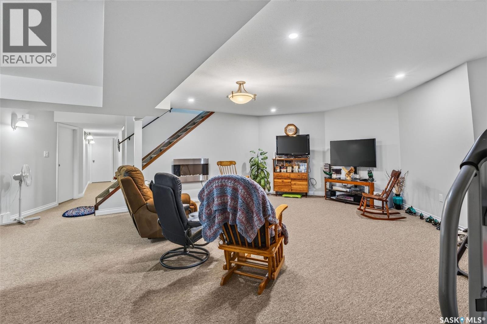 527 McAllister AVENUE — photo 44