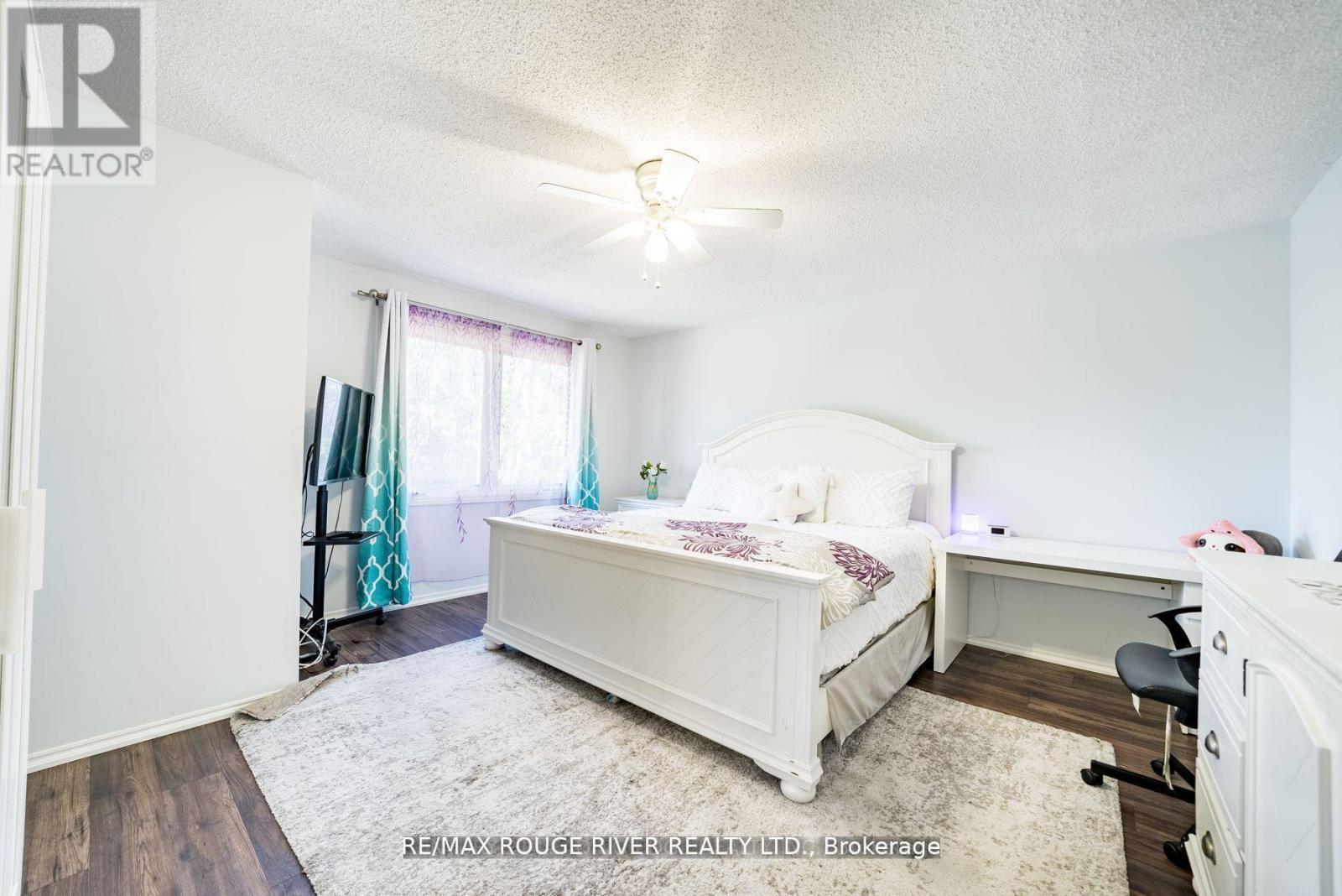 880 CASTLEGROVE AVENUE - 16