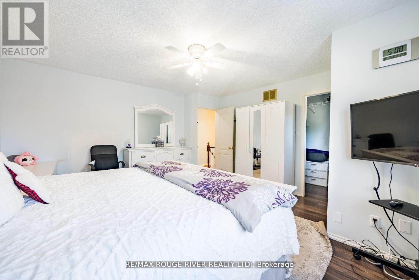 880 CASTLEGROVE AVENUE - 17