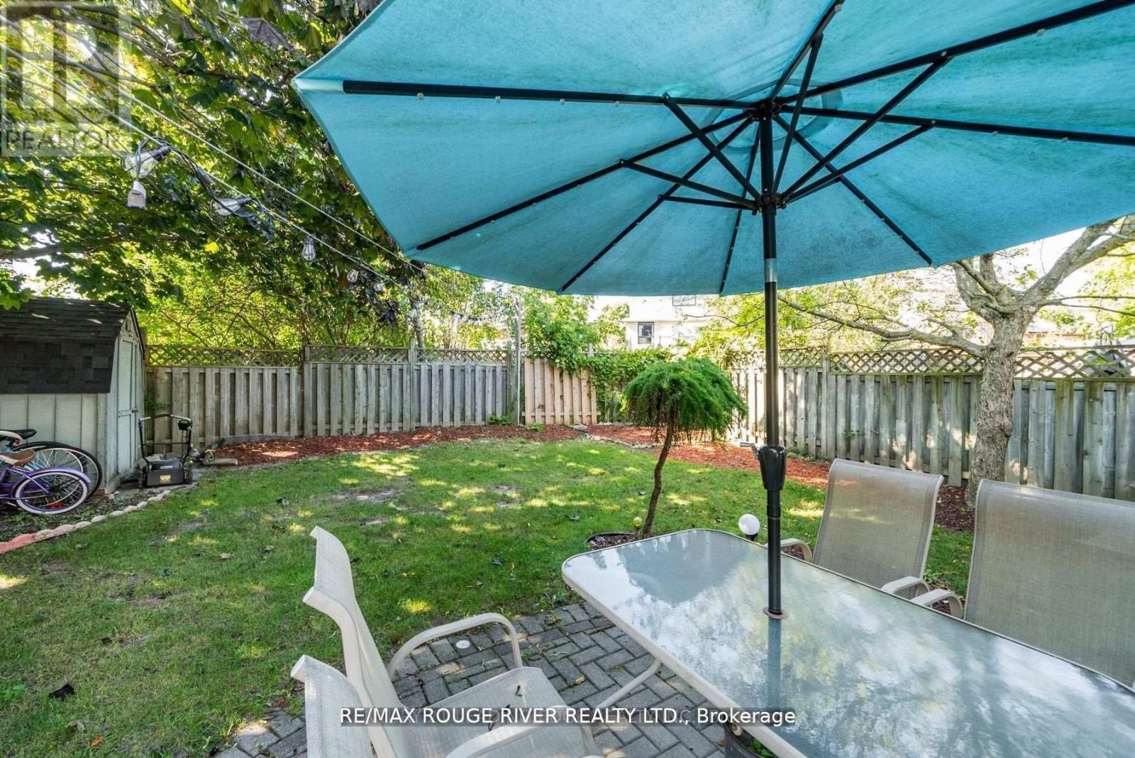 880 CASTLEGROVE AVENUE - 35