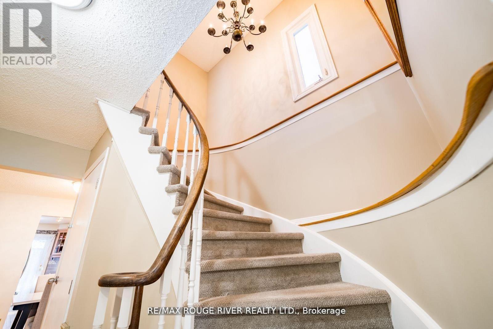 880 CASTLEGROVE AVENUE - 4