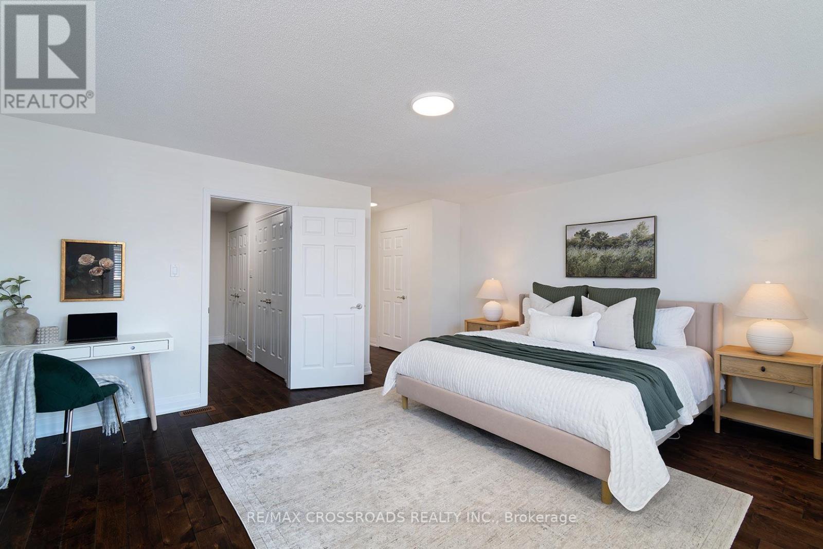 35 TORR LANE - 20