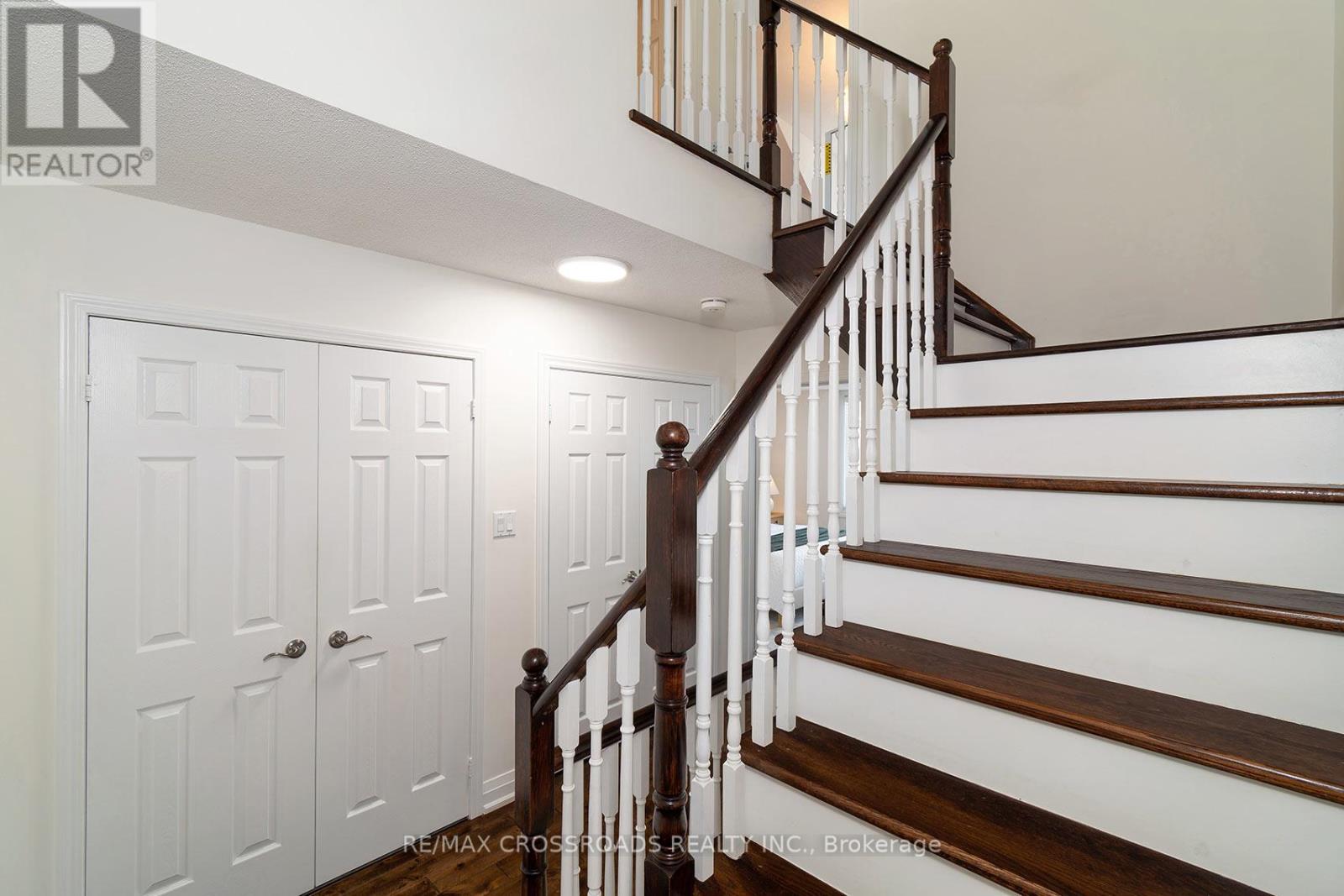 35 TORR LANE - 25