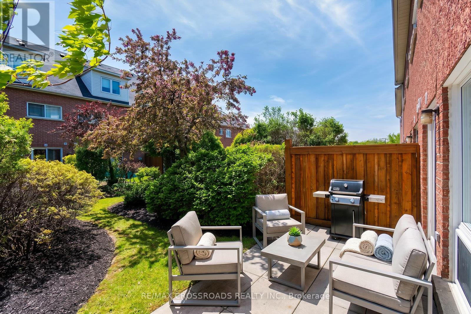 35 TORR LANE - 39