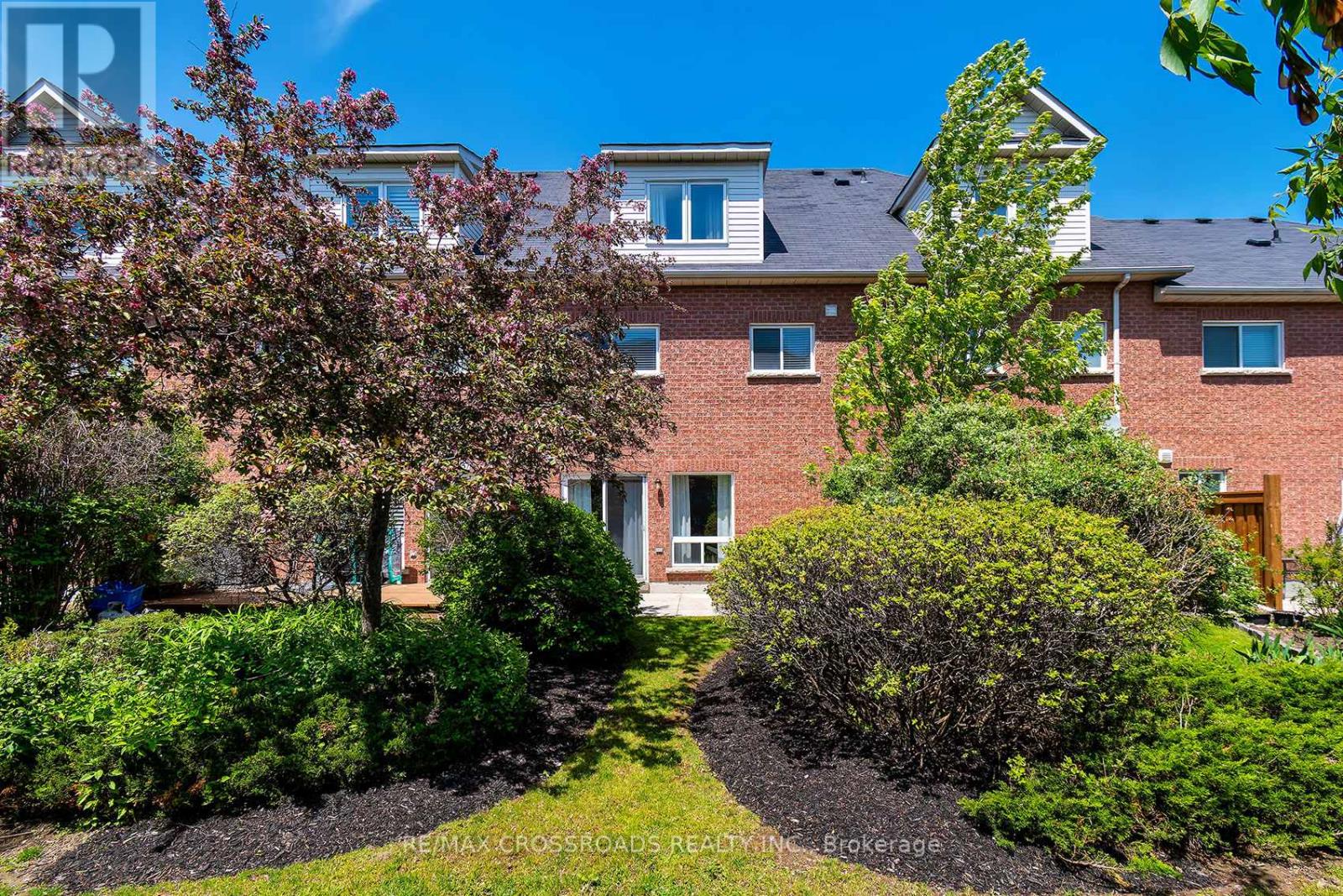 35 TORR LANE - 40