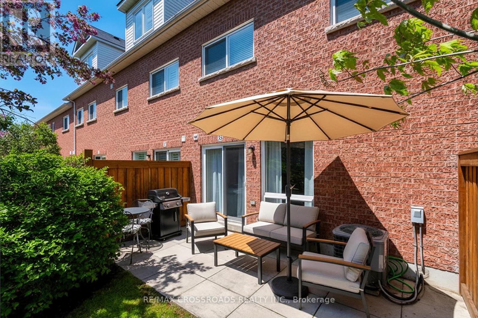 35 TORR LANE - 41