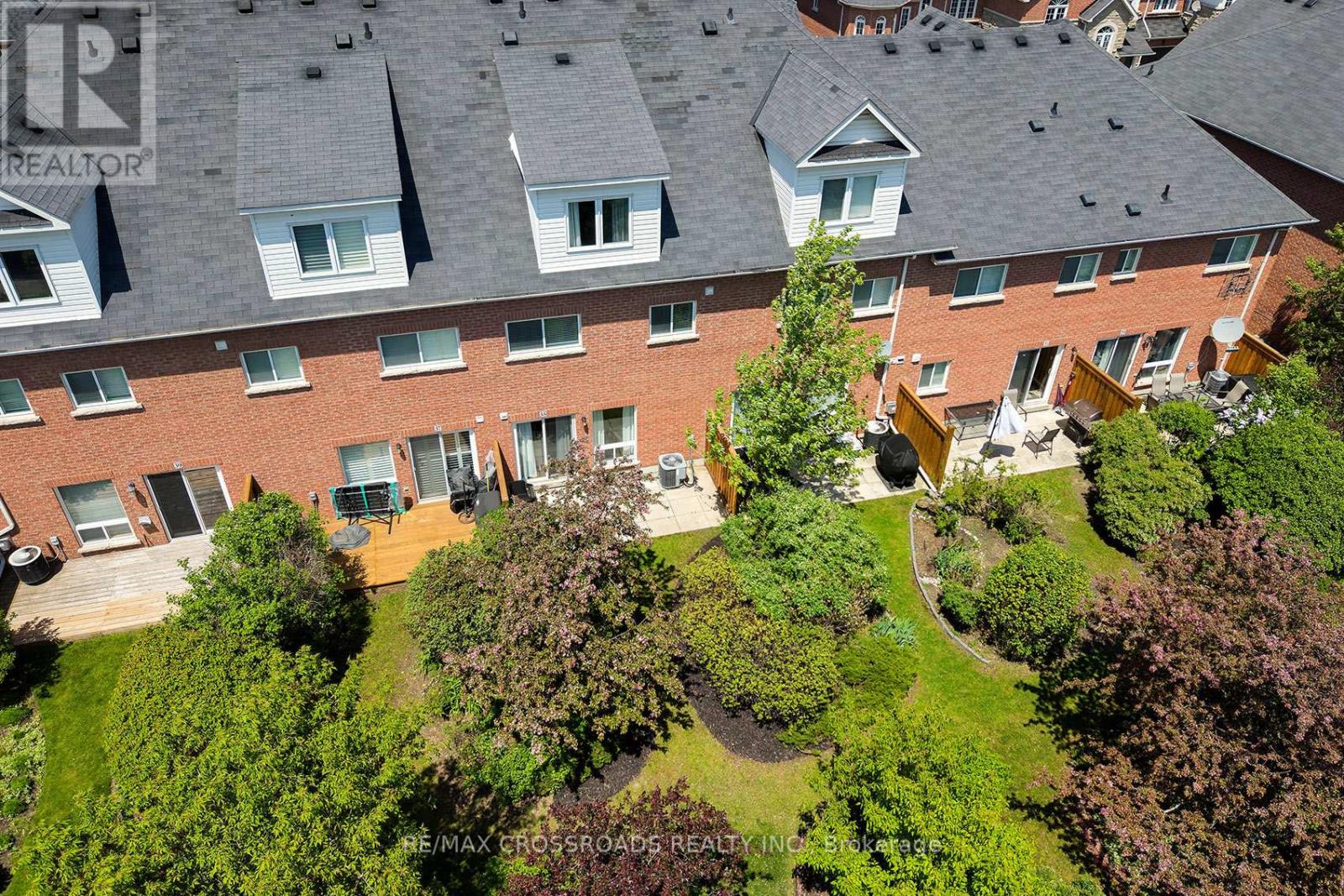 35 TORR LANE - 42