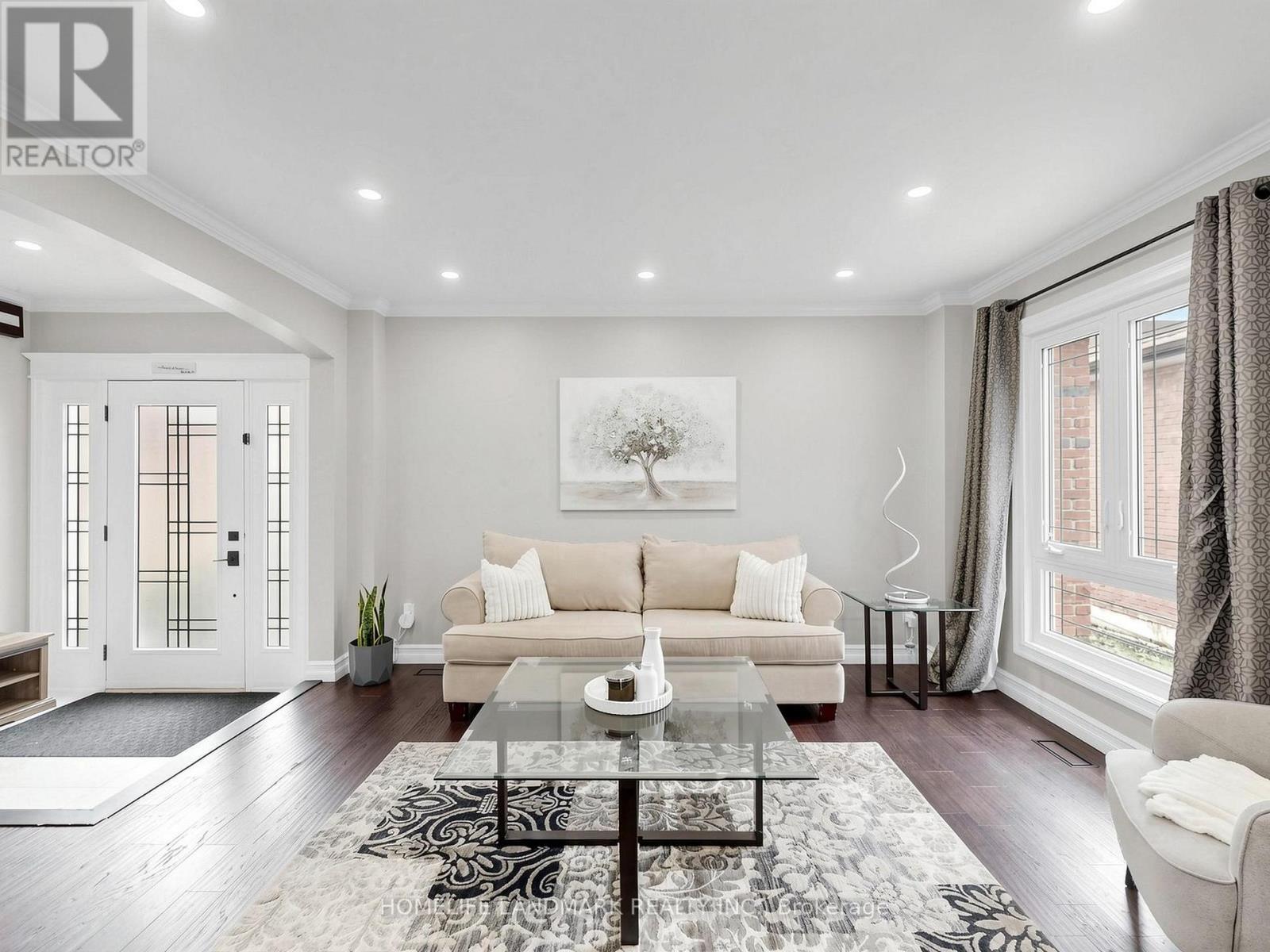 1209 GLOUCESTER SQUARE - 5